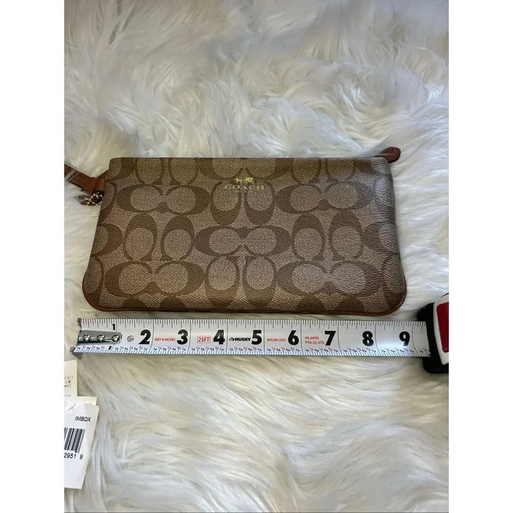 Coach Large Wristlet Clutch Top Zip Brown $125 signature C used